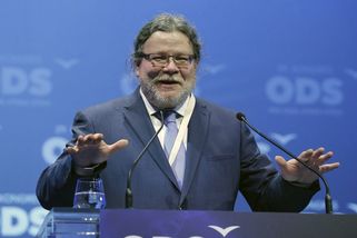 Řeklo se bez skokanů. Takže bez Kalouska, vzkazuje TOP 09 Vondra - Novinky