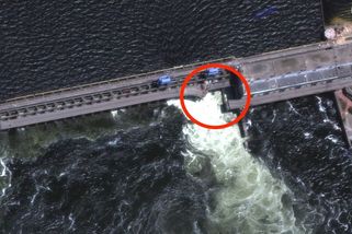 Tři scénáře, jak se protrhla Kachovka. Nemuseli to být Rusové ani Ukrajinci - Seznam Zprávy