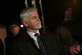 Prezident Pavel promluví před poslanci. Pokračován...