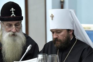 Byla mu velká zima a měl málo jídla. Ruský duchovní si postěžoval na pobyt v cele
