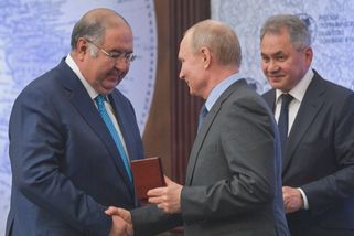 Svět zabavuje jachty ruských oligarchů. Z jejich cen zůstává rozum stát