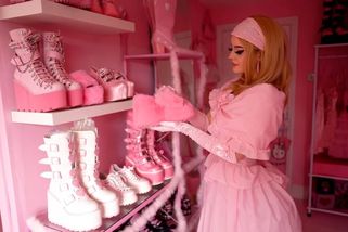 Takto žije dívka, která se rozhodla proměnit se v Barbie - Novinky