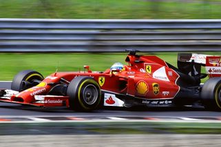 Šéfové Ferrari mohou vzít osud do vlastních rukou a poslat britskou hvězdu pryč bez jejího vědomí - MotorSport