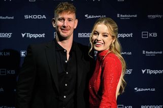 Největší podpora hokejisty Červenky! Michaela Pecháčková přinesla Česku štěstí