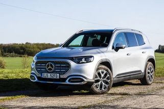 Nový Mercedes GLB vám pomůže zapomenout na diesel. Takhle má fungovat každý elektromobil