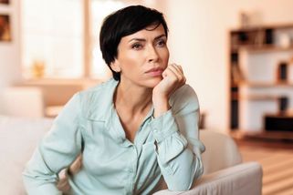 Srovnávání s ostatními vždy vyvolává negativní emoce. Mozek záměrně zkresluje realitu