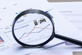 Je tohle bod zlomu pro elektromobily v Česku? Čísla ze stovek dobíjecích stanic mluví jasně