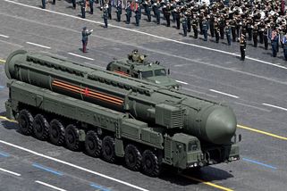 Smlouva už neplatí. Švédsko a Polsko zvažují vlastní atomové zbraně - Novinky