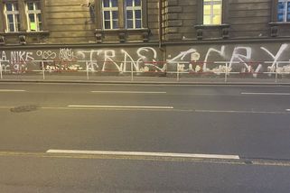 Matoucí plné čáry. V rušné Legerově ulici zůstalo staré dopravní značení - Seznam Zprávy
