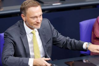 Německo zdvojnásobí vojenskou podporu Ukrajině na osm miliard eur - Novinky