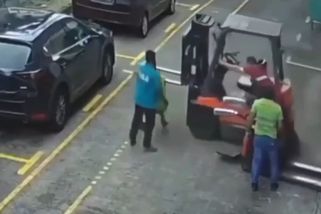 Partička u ještěrky zažila pekelný den v práci. Vozík zničil nové auto | Vrtáci při práci