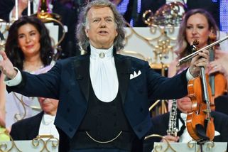 Světoznámý kapelník André Rieu kvůli své rozmařilosti málem přišel o všechno: Krizi naštěstí přežilo i jeho 50leté manželství