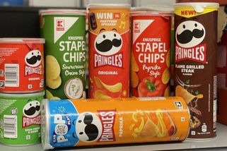 Pringles si nesmějí říkat chipsy. Důvod vás překvapí