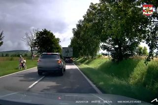 Řidič při předjíždění na Hodonínsku málem smetl cyklistku, nebezpečný manévr zachytila kamera - Novinky