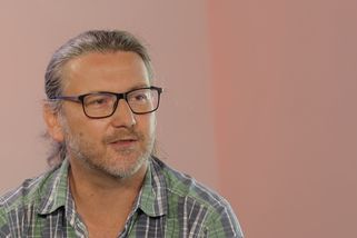 Farmaceut Havlíček: Kdo odmítne očkování, musí nést důsledky, zkušenost se smrtí mě změnila | Prostor X