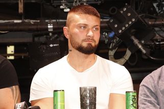 Datel musel na operaci. Zaživa mu narovnávali kost v ruce