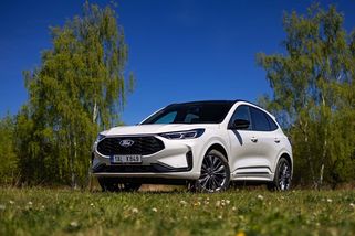 Na co čínské SUV, když existuje Kuga?! Test Ford Kuga 2.5 HEV AWD