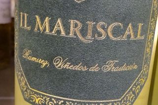 Přídavek vody a glycerolu. Albert a Billa musí stáhnout z prodeje falšované bílé víno ze Španělska - Novinky