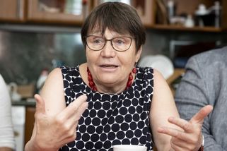 Bývalá ombudsmanka: Myslíme i na ty, kteří nemají široká auta - Novinky