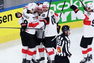 MS hokej | Německo - Švýcarsko 1:6, Švýcaři nasázeli pět gólů za třetinu. Na MS zůstávají stoprocentní - Sport.cz