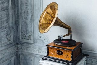 Retro kvíz: 10 důvodů, proč si přiznat, že jsi stárnoucí encyklopedie