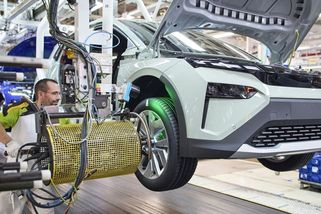 EU zvažuje dotace na nákup elektromobilů - Novinky