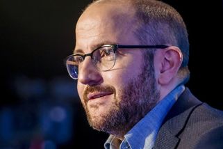 Máme jednu z nejšpinavějších ekonomik, varuje Prokop. Co dělat s dopady emisních povolenek?