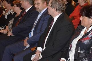 sinmed.cz/ocima-pacientu/chomutovsti-pacienti-vzyvali-exhejtmanku-vanhovou-610.html