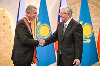 Babiš v Kazachstánu obdržel jedno z nejvyšších státních vyznamenání - Echo24.cz