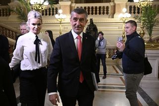 Babišův „plán“ je nesmysl. Kdyby Pavel odstoupil, nastupuje Nerudová - Novinky