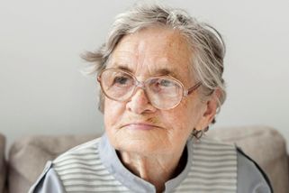 Test znalostí staročeštiny: Těchto 10 výrazů našich prababiček dnes většina lidí nedokáže ani vysvětlit. Se skóre nad 70 % patříte mezi experty