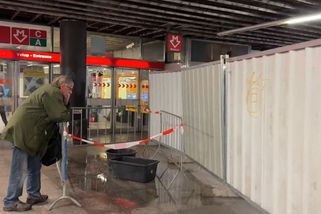 Voda se dostala do metra, přes Muzeum soupravy pouze projíždějí - Novinky