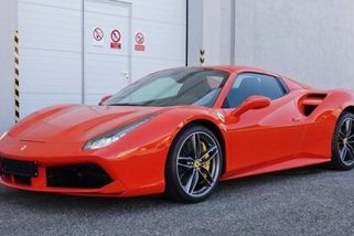 Ferrari nebo porsche na firmu se opět daňově vyplatí - Novinky