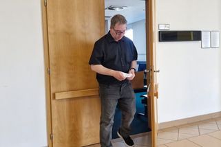 Dvě dívky ve Zlíně nechaly 14letou opilou kamarádku v bytě „ochotného“ muže. Ten ji podle obžaloby záhy sexuálně zneužil - Novinky