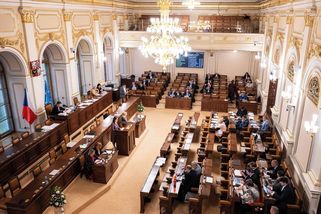 Sněmovna stvrdila snížení sociálních odvodů živnostníků na loňskou úroveň - Seznam Zprávy