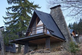 Jak si chataření představují architekti: výklopná střecha, kulatá terasa i domek na nožkách