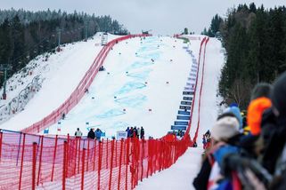Světový pohár ve Špindlu skončil ztrátou kvůli vyšším cenám a nižším příjmům - Seznam Zprávy