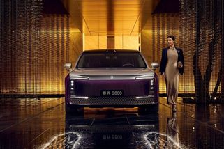 Čínský Rolls-Royce od výrobce mobilů válcuje evropskou konkurenci. Za ty prachy bychom ho snad chtěli taky - Garáž.cz