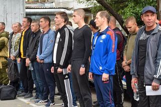 Jenom kreténi by vyhlásili mobilizaci v pátém roce...