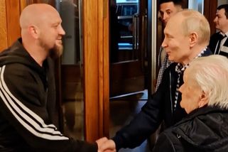 Kreml chtěl rozprášit pomluvy o Putinovi. „Náhoda“ na videu ale vůbec nesedí - Seznam Zprávy