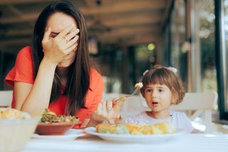 Smí majitel restaurace přikazovat, jak se v ní mají chovat naše děti? Důležitá je ochota se pochopit - Proženy.cz