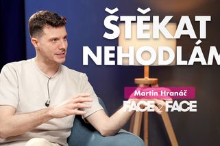 Všichni gayové nejsou stejní. Já s maskou psa na ulici štěkat nebudu, pálí Martin Hranáč | FACE TO FACE