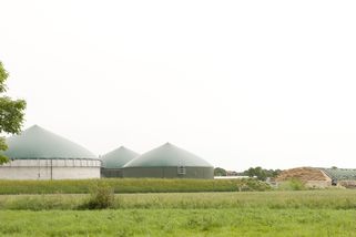 Ministerstvo průmyslu vyhlásilo první aukci na podporu biometanu