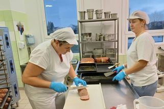 Ve školách se změní jídelníčky: Více zeleniny, méně masa, samá voda - Novinky
