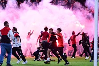Skandální derby má rychlou kriminální dohru. Policie zveřejnila seznam trestných činů a výzvu