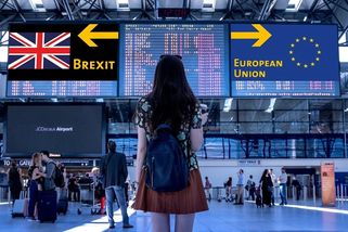 Paradox brexitu: Britové chtějí zpět do Evropy, voliči ne. Vede protibruselský Farage