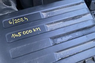 Výměna oleje po 15 000 km je pro mnoho aut past. Mechanici doporučují poloviční interval