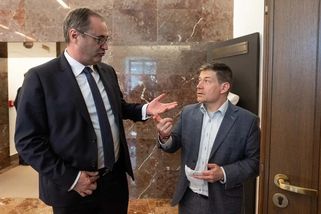 Speciální důchod pro část úspěšných Čechů: Ministr Šťastný chystá nové ocenění