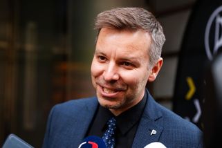 Po sjezdu vystupují z Pirátské strany. K Michailidu se přidal i Kolaja - Seznam Zprávy