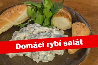 Domácí rybí salát, po kterém skočí celá rodina. Ze stolu zmizí mrknutím oka | Babicova televize